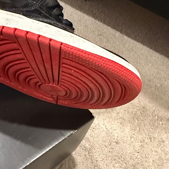 Nike Men's Black and Red High-Top Sneakers - Picture 7 of 7